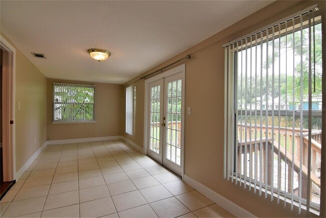 Building Photo - 3225 Palmer St