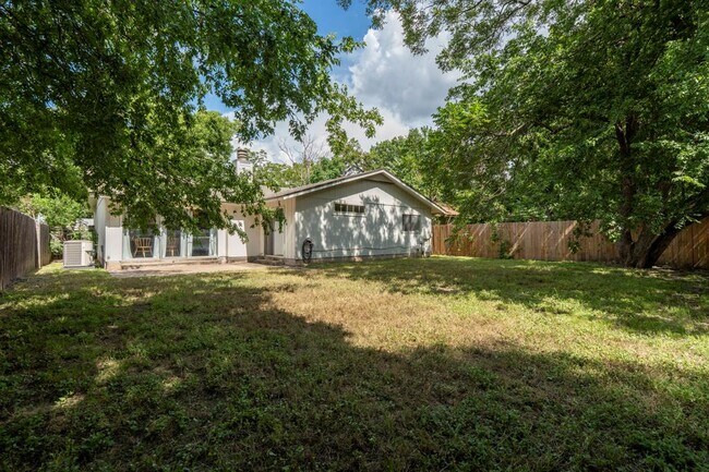 Building Photo - 12314 Double Tree Ln