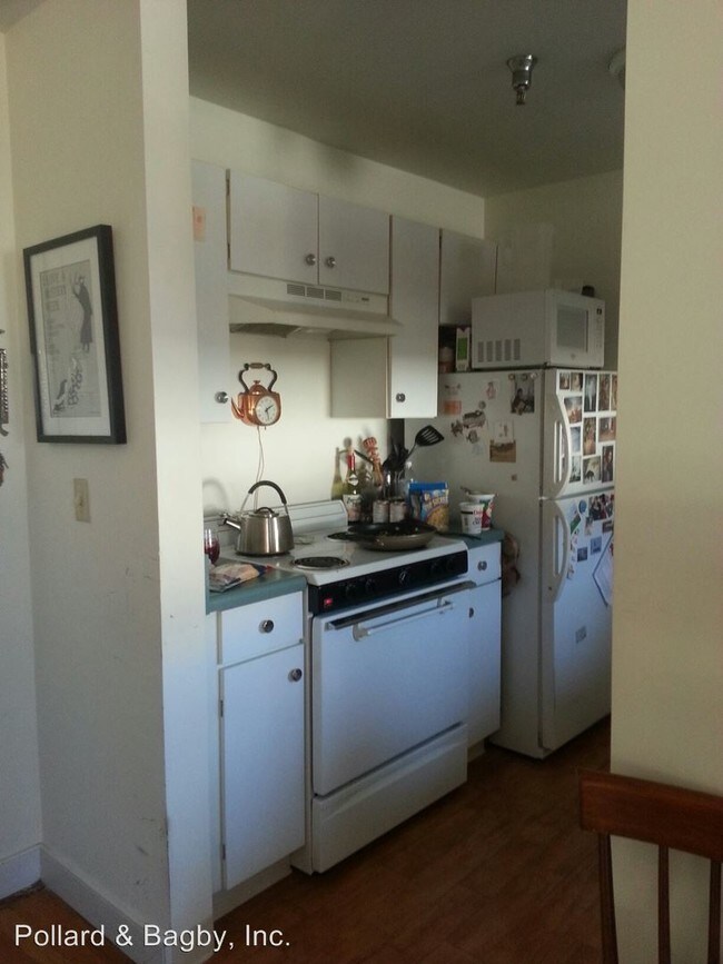 Building Photo - 415 E Grace St