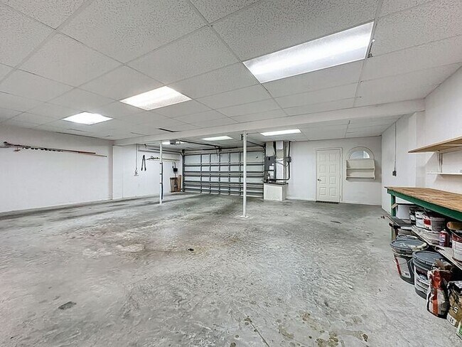 Building Photo - Exquisite Lake County Home with Lake Harris Views