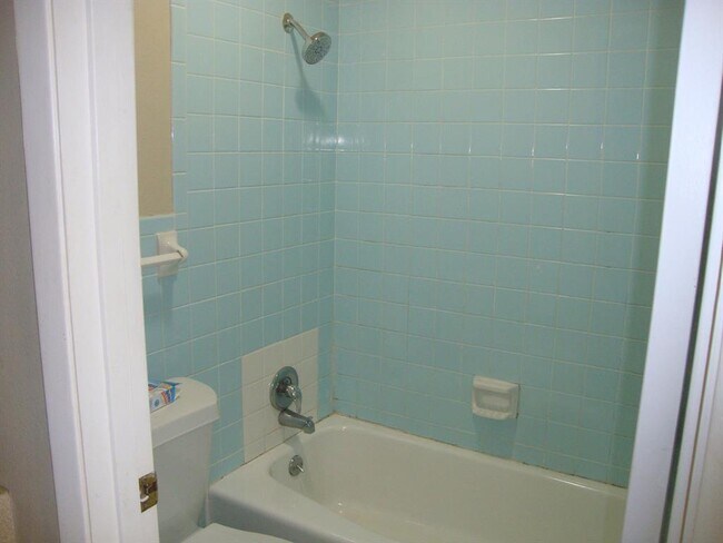 Building Photo - 11505 Barrington Way