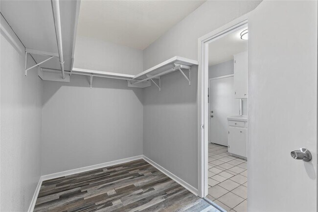 Building Photo - 2736 E State Hwy 29