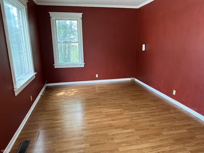 Building Photo - 2 br, 1 bath House - 1717 North Gale Avenue