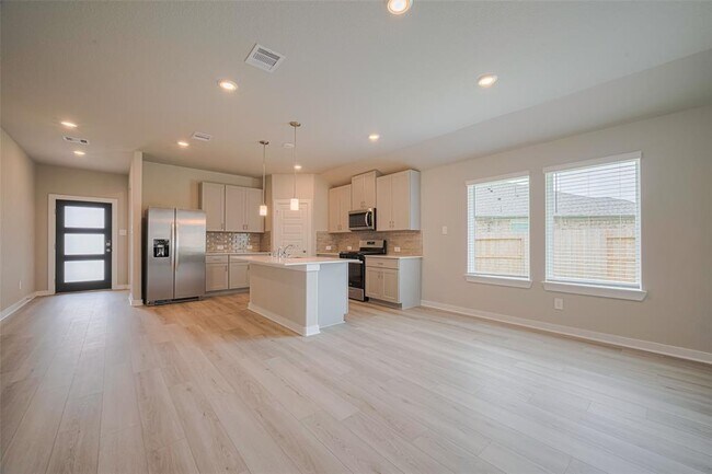 Building Photo - 6306 Brahman Ct