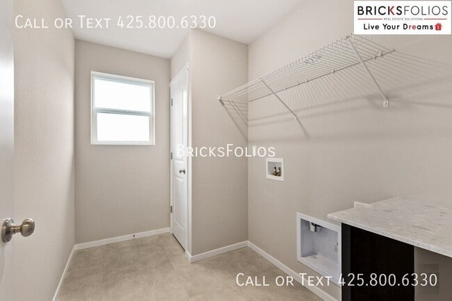 Building Photo - 1340 SW Pendleton Way