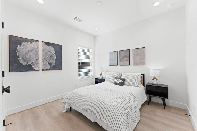 Building Photo - 808 Curtin St