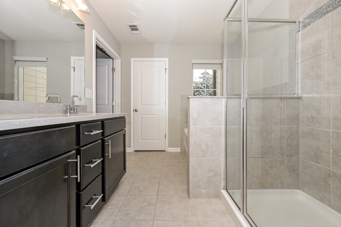 Building Photo - 2915 Emme Ct