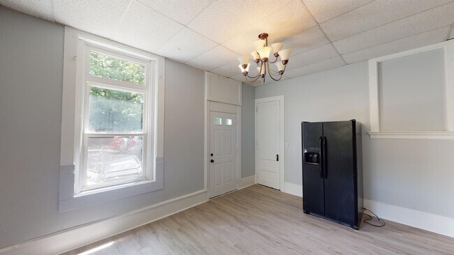 Building Photo - 2630 Stanton Ave