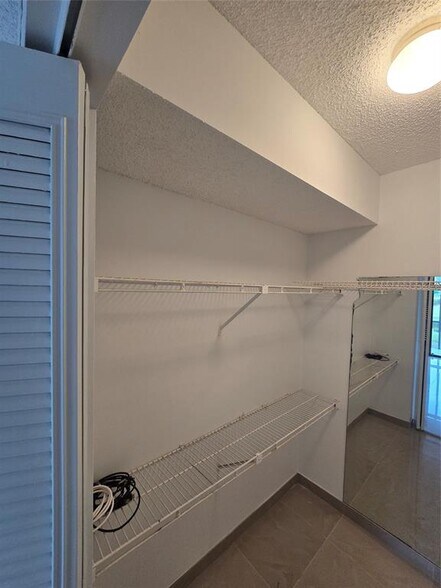 Building Photo - 1228 S Military Trl