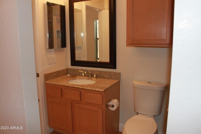 Building Photo - 1621 E Jacob St