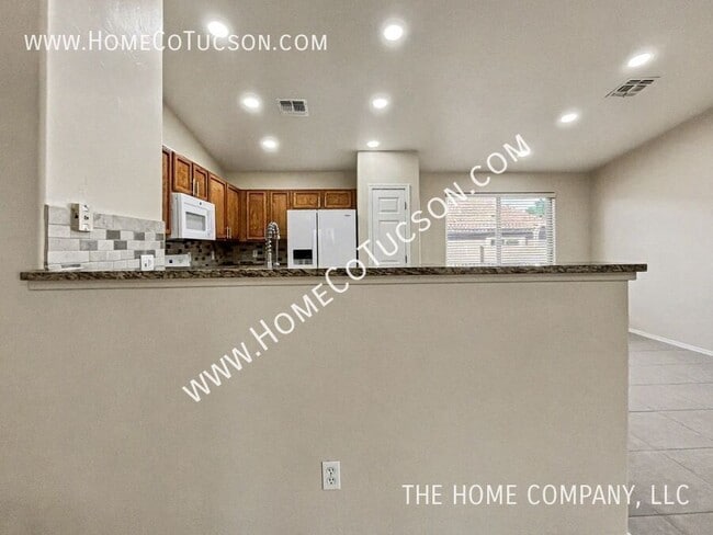 Building Photo - 12317 N Kylene Canyon Dr