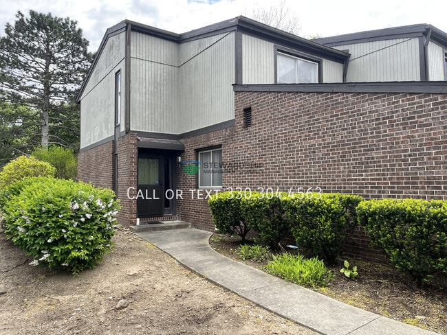 Building Photo - 931 Trimble Dr