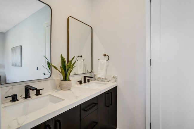 Building Photo - COASTAL LIVING AWAITS IN PACIFIC BEACH! 3 Bed | 2 Bath | $5,995 / mo