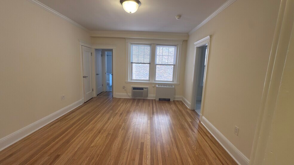 Building Photo - 3 Chauncy Ln