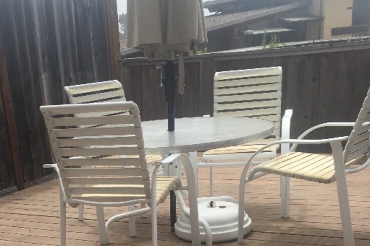 Ample room for patio settings - 419 Sailfish Dr