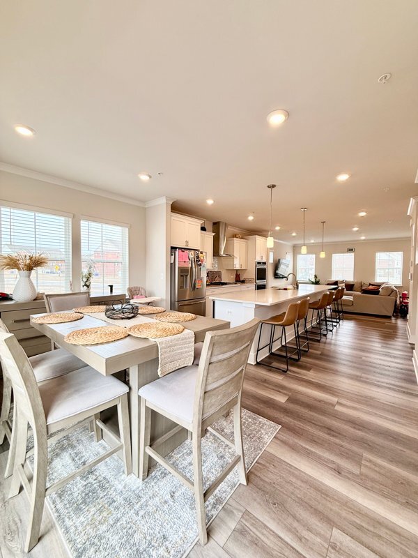 Building Photo - 11470 St Luke Dr