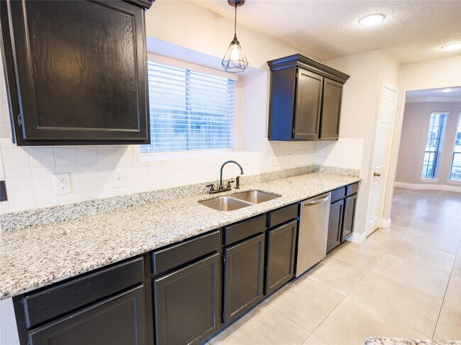 Building Photo - 16307 Mulberry Run Ct