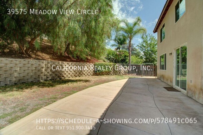 Building Photo - 39575 Meadow View Cir