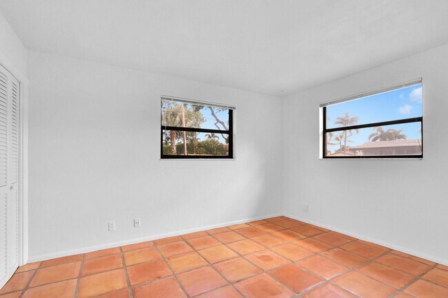 Building Photo - 705 Osprey Way