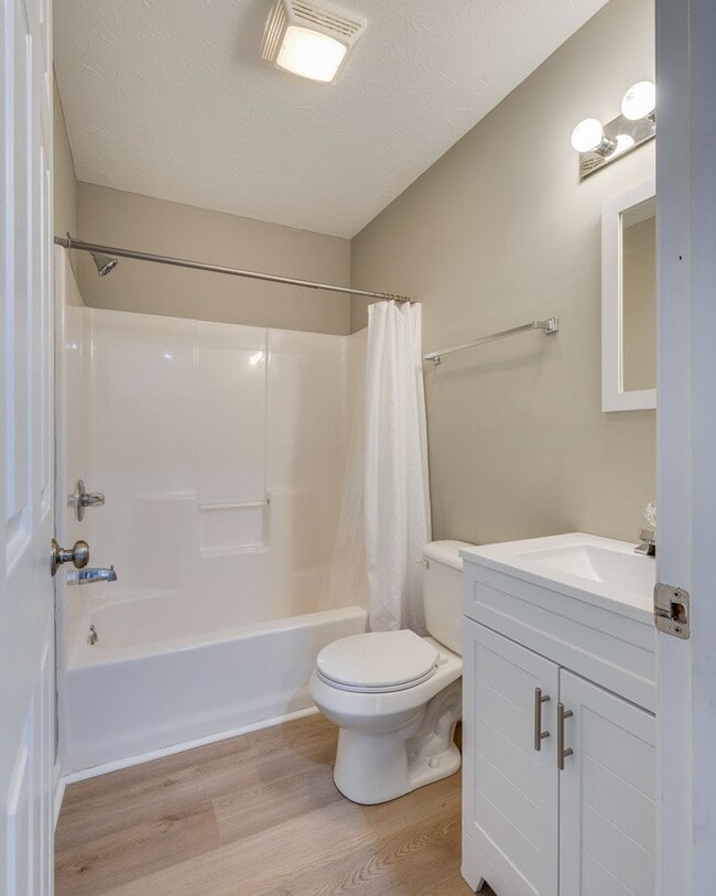 Building Photo - 14251 Lariat Lp