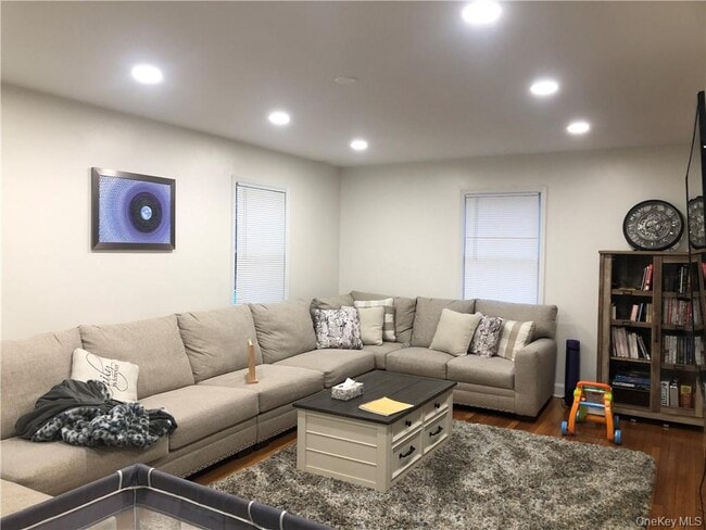 Building Photo - 1 Hadassah Ln