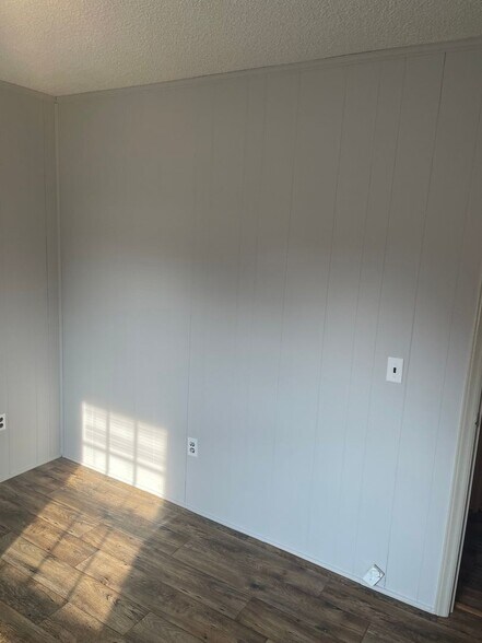 Building Photo - 117 Louispal Cir