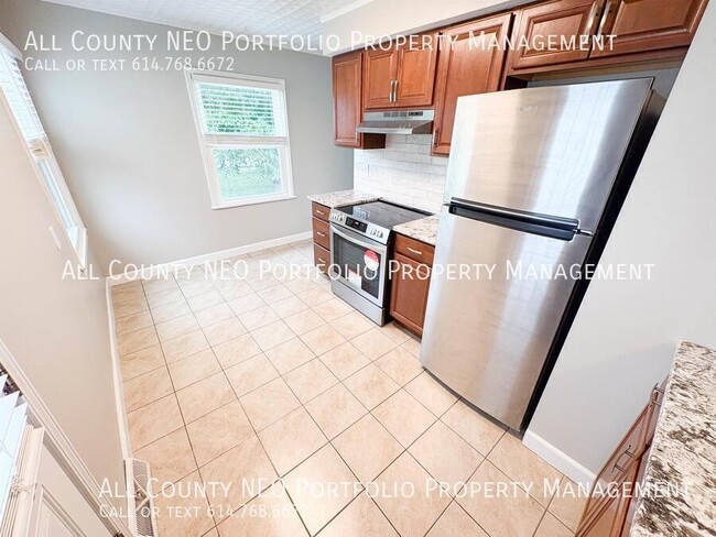 Building Photo - 3473 Eisenhower Rd