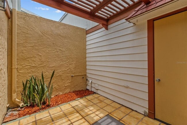 Building Photo - 1163 Orange Tree Cir W