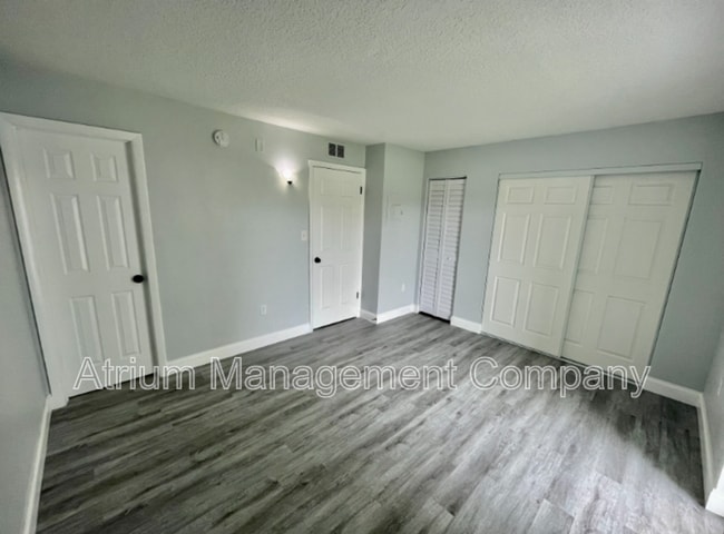 Building Photo - 5305 N Boulevard