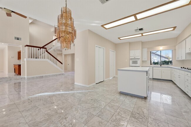 Building Photo - 1698 Creekside Dr