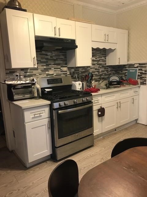 Building Photo - 19 Walnut St