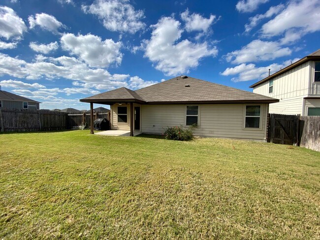 Building Photo - 466 Eagle Brook Ln