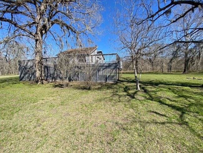 Building Photo - 236 Adelaide Dr