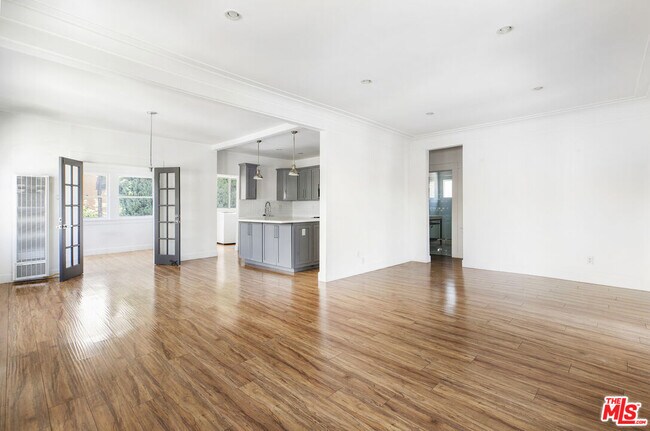 Building Photo - 1404 Maltman Ave