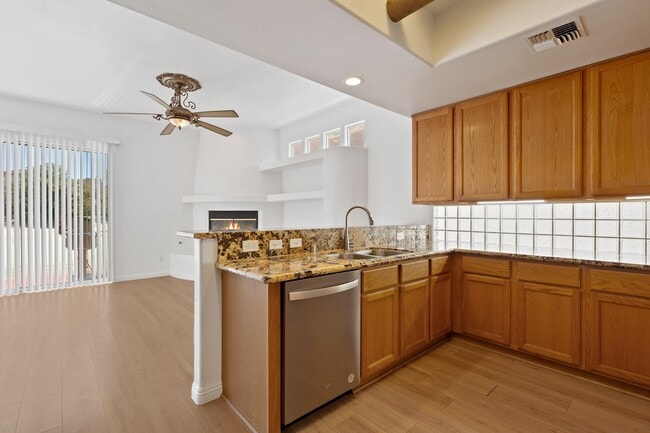 Building Photo - 78191 Sombrero Ct