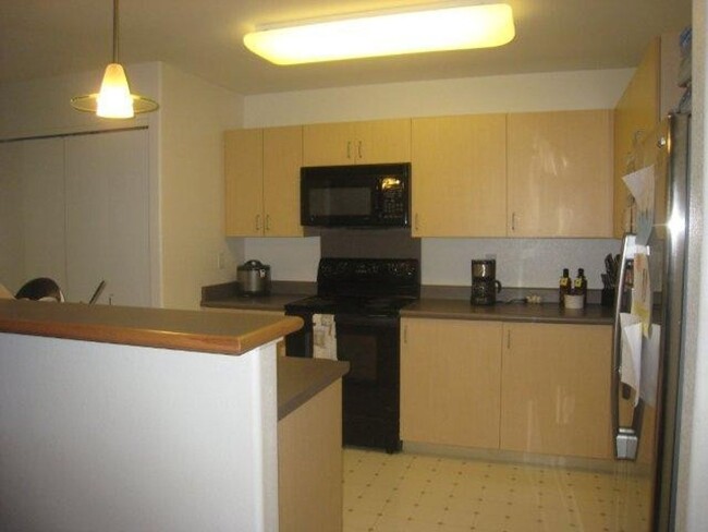 Building Photo - 2 BD / 2 BA Townhouse in Mililani Mauka!