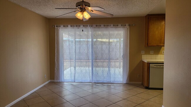 Building Photo - Charming one-story house