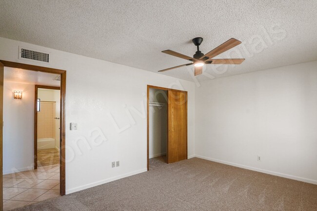Building Photo - 171 Impala Ln