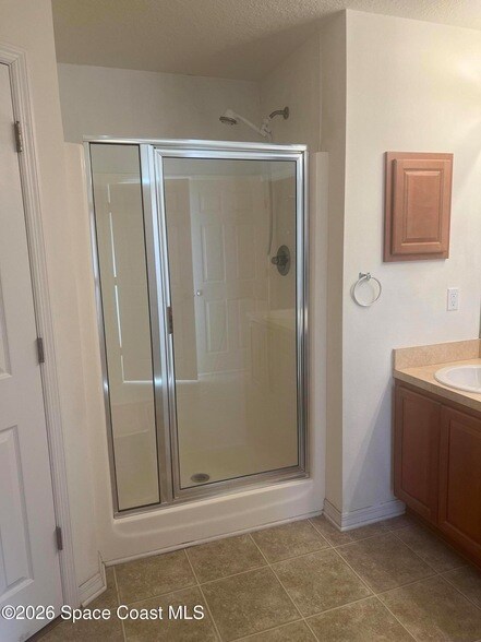 Building Photo - 241 Paquita Cir