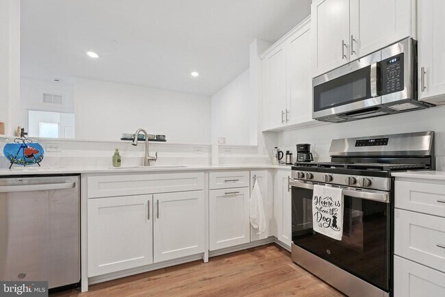 Building Photo - 5104 Mary Ashby Wy