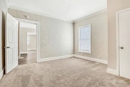 Building Photo - Room in House on Hutchens Rd SE