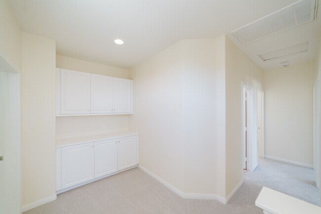 Building Photo - 1130 Festival Rd