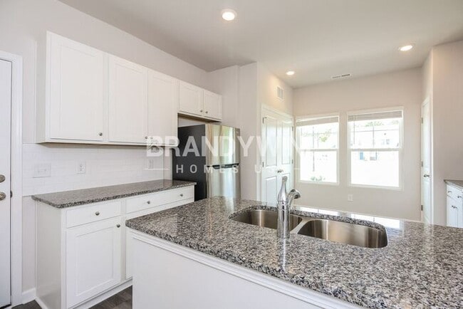 Building Photo - 965 Coosaw Pl