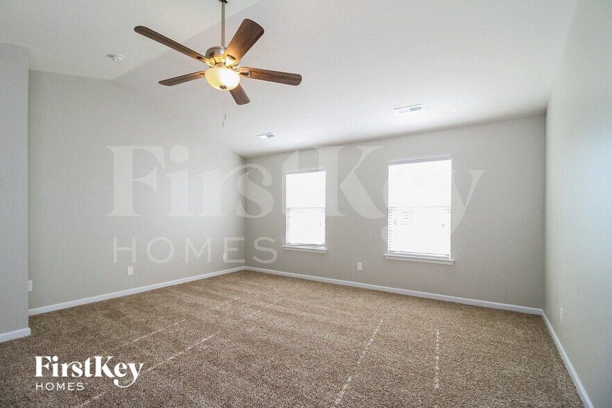 Building Photo - 270 Mount Olivet Dr