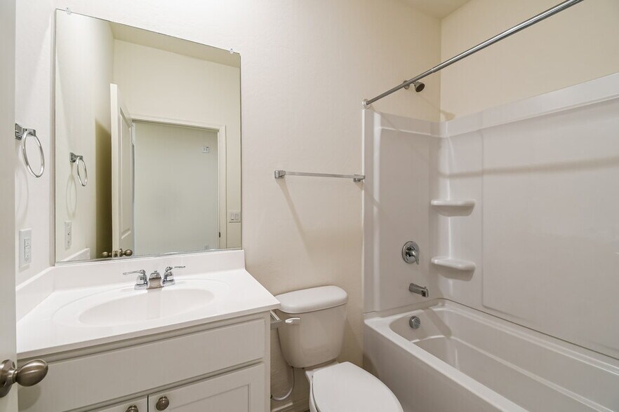 Building Photo - 4349 E Kolin Ln