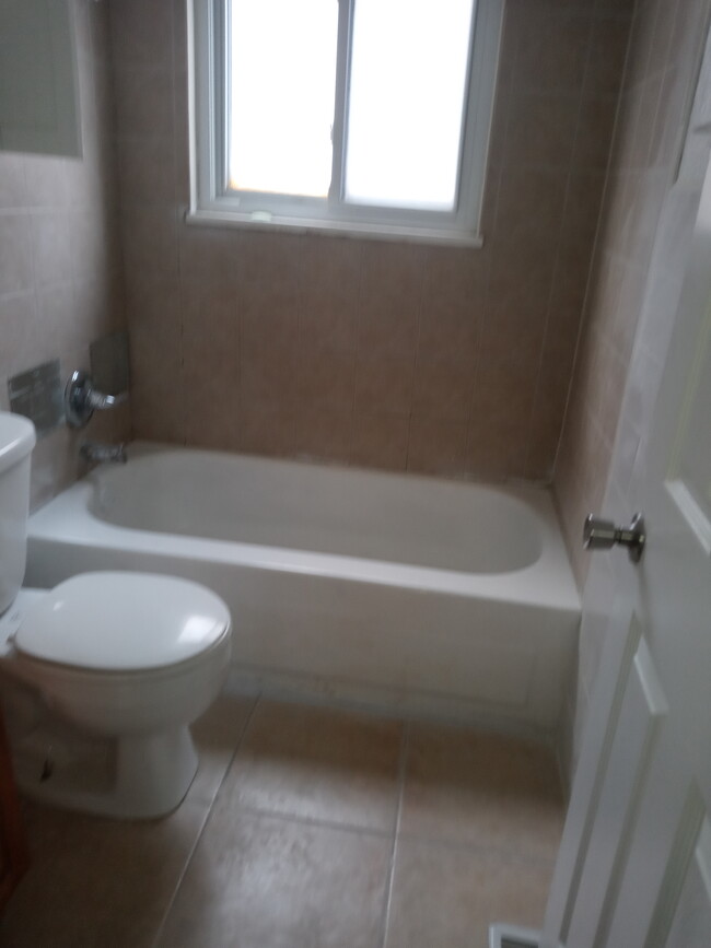 Building Photo - 3513 Golden Meadows Ct
