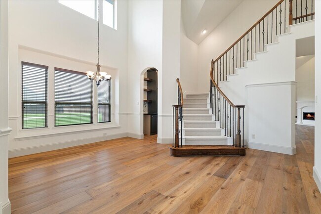 Building Photo - 1040 Edgefield Lane