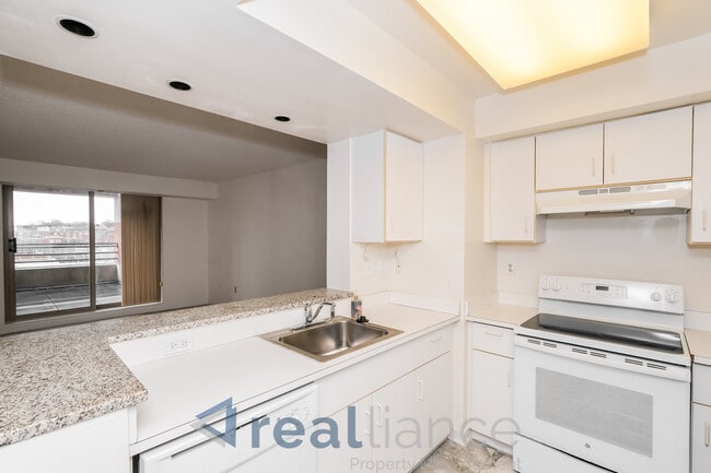 Building Photo - 1275 25th St NW