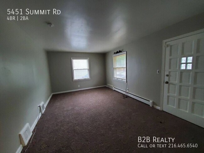 Building Photo - 5451 Summit Rd