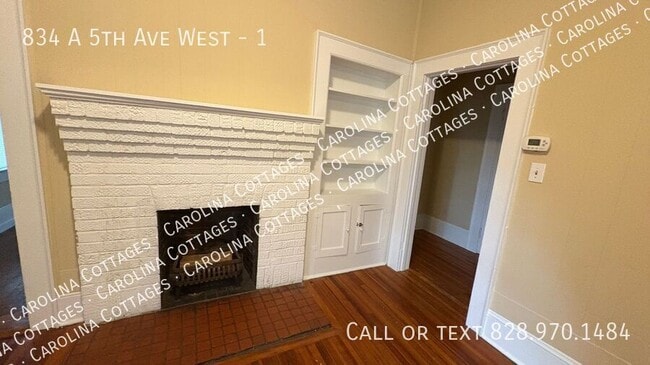 Building Photo - 834 5th Ave W